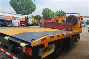 武侯区附近拖车电话号码服务