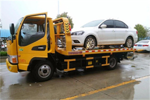 武侯区附近拖车救援24小时服务热线