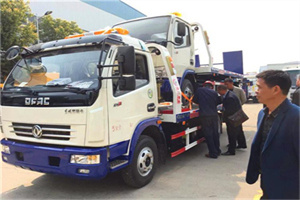 武侯区汽车道路救援拖车价格